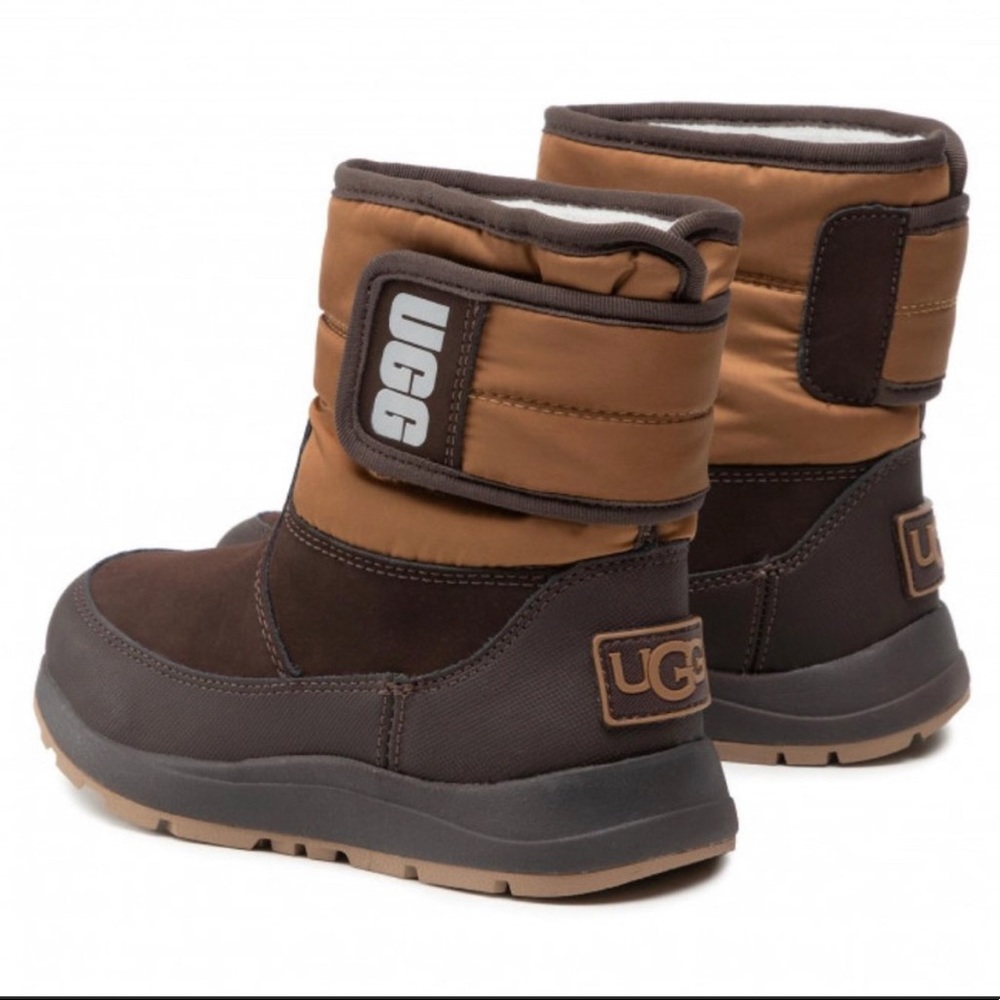 UGG Kids
Toty Weather (Youth, little kid size. Not for toddler)